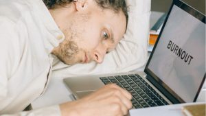 Les 12 étapes du burn-out